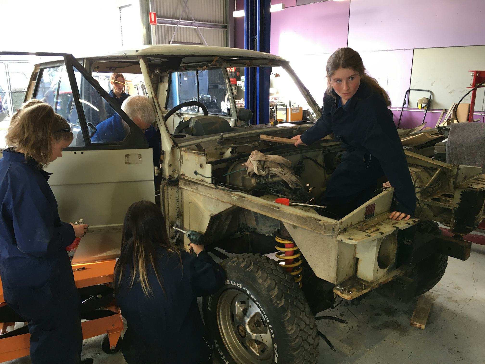 Students in the workshop at Bendigo South East Secondary College. 
